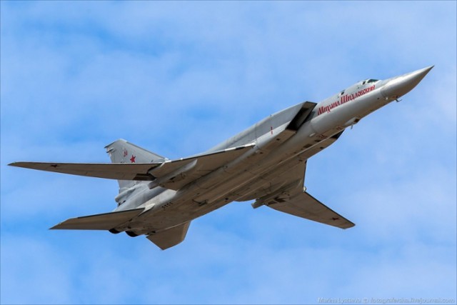 США опубликовали видео пролёта российского Су-24
