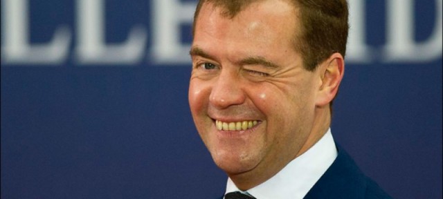 Глава ВТБ предложил план по отказу от американского доллара