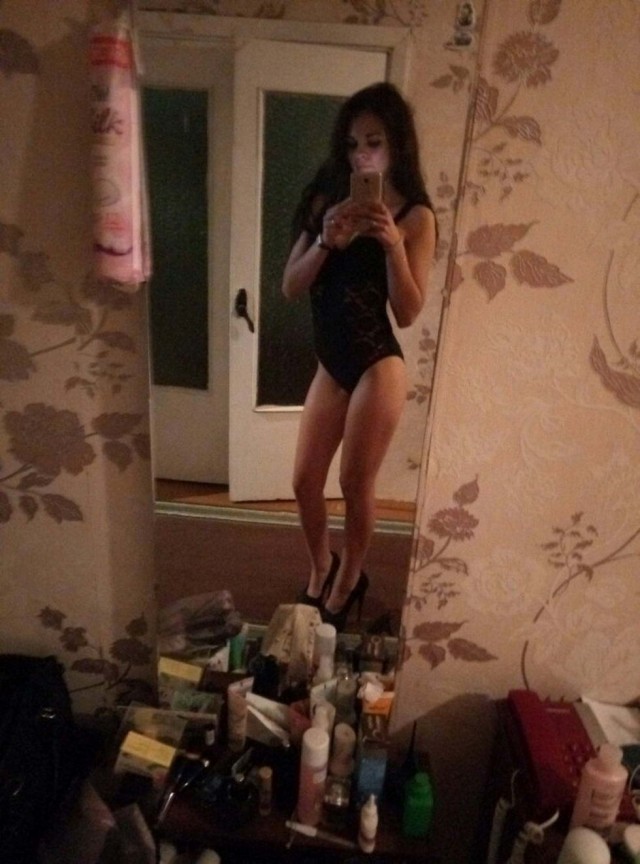 Девушки в майках из социальных сетей
