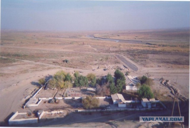 Связанные воинской присягой СССР...