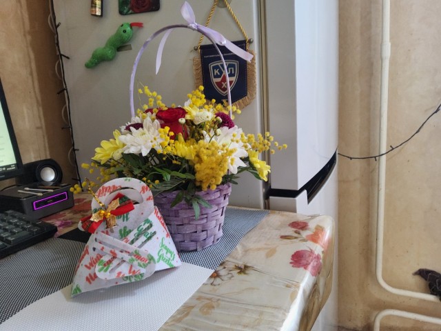 А я подарю. И пусть все идет лесом...