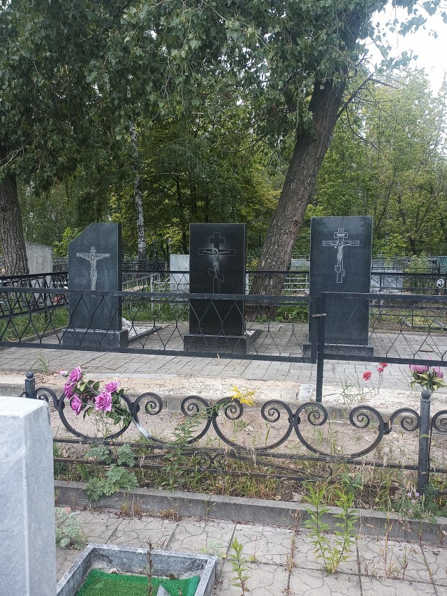 Надгробный монументализм.