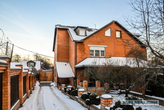 Конфликт интересов: котедж под снос.