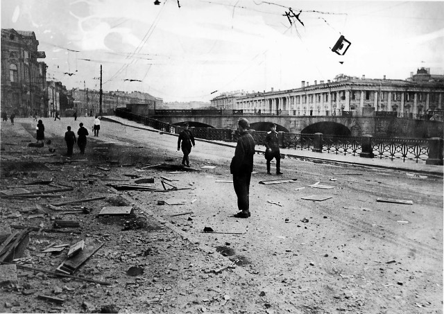 Лица Советской эпохи: Люди во время