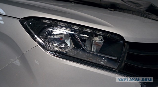 Кроссовер Lada Xray без камуфляжа презентовали