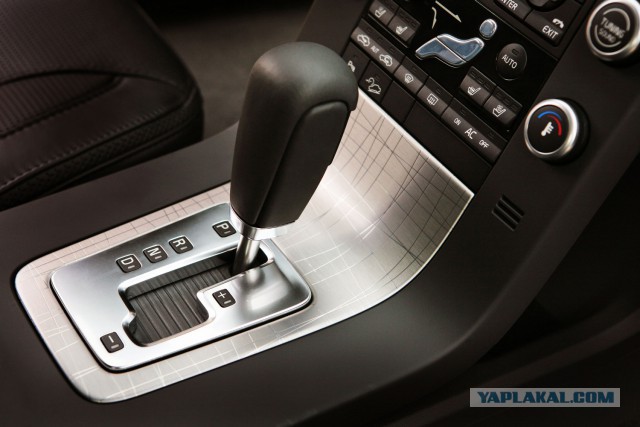 Lada Vesta SW Cross в комплектации Exclusive