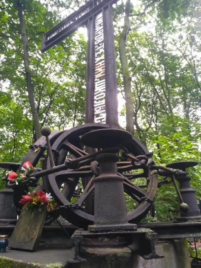 По старым кладбищам Москвы