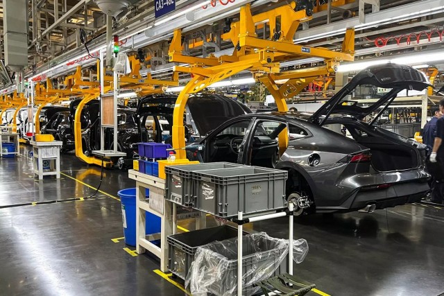 Как собирают автомобили Changan
