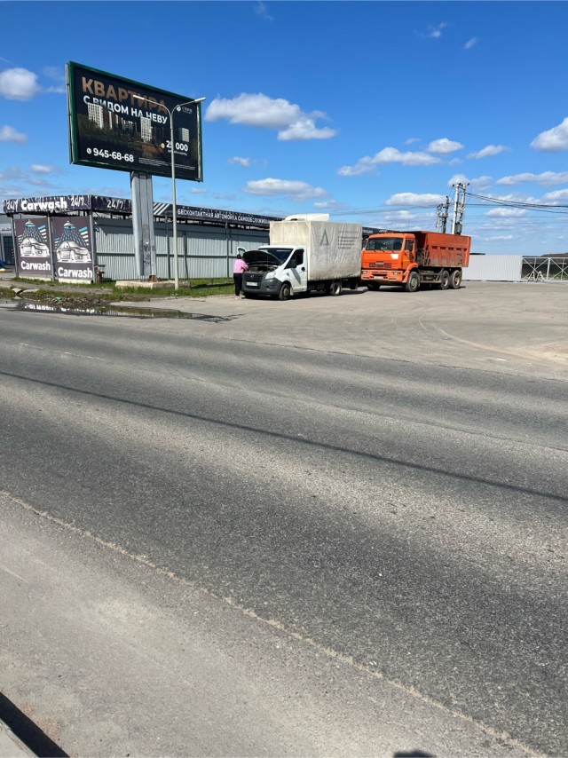 Есть женщины в русских селеньях))