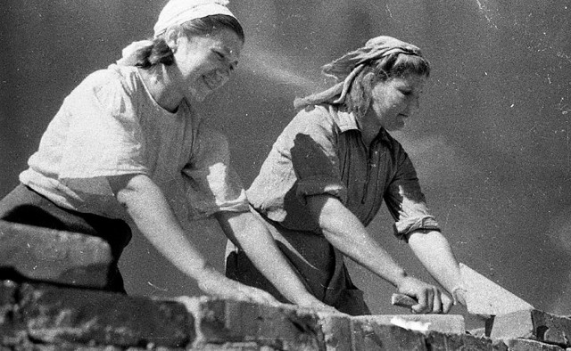 Советские женщины 1940-х годов