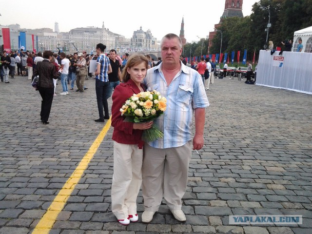 Родная мать оставила гимнастку-чемпионку на улице