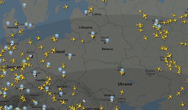 Саммит ЕС принял решение запретить белорусским авиакомпаниям полеты в Евросоюз и призвал отказаться от полетов над Беларусью