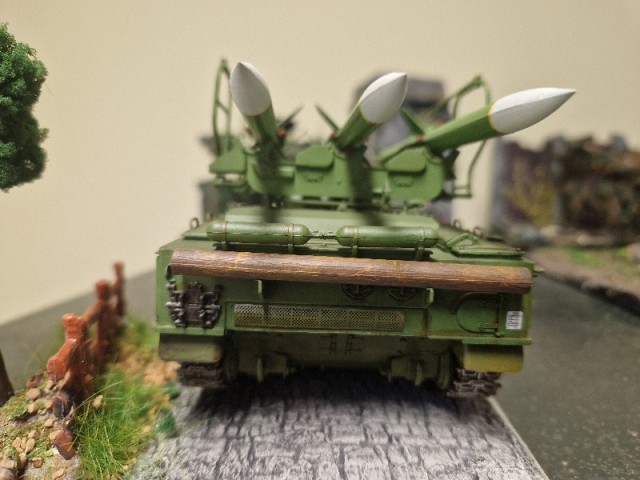 Рукоделия пост. 2П25 ЗРК 2К12 "Куб" SAM - 6 от Trumpeter