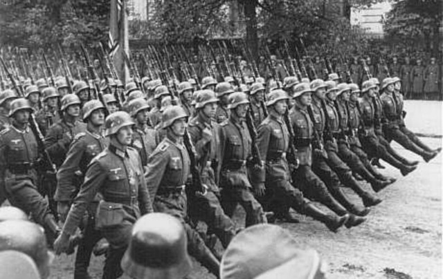 Женские войска Чили 2025. Кусочек Военного парада в День Славы чилийской армии