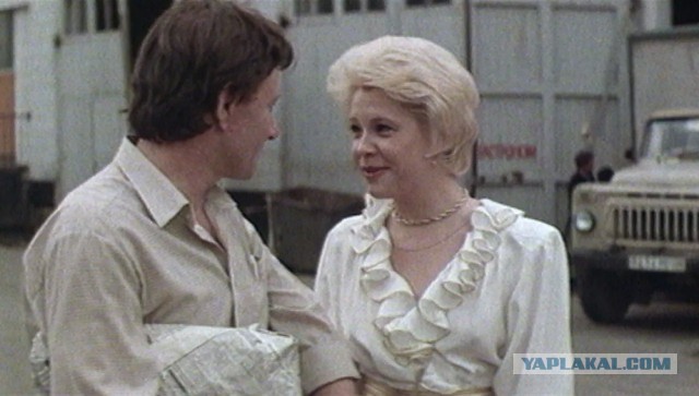 "Блондинка за углом". Так ли просты были главные герои фильма?