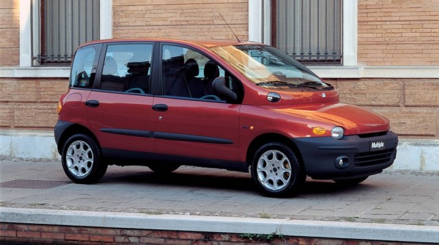10 красивейших «киношных» автомобилей в истории Голливуда