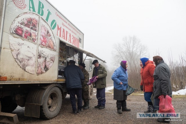 Россияне стали массово отказываться от банковских карт