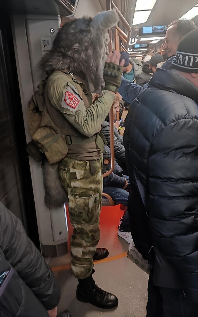 Модники из российского метрополитена