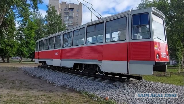 Городской трудяга стальных магистралей