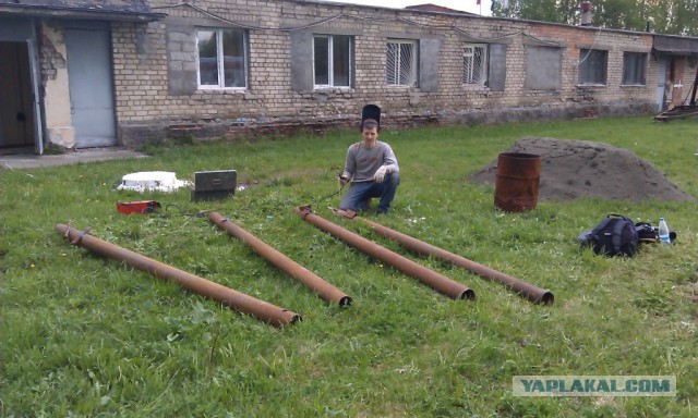 Мегарукажопим спортивную площадку.