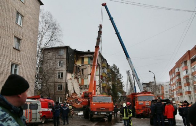 В Ярославле обрушился подъезд дома