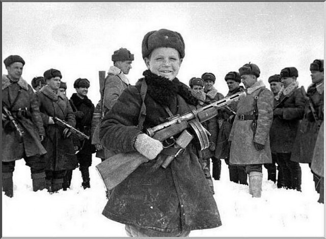 Черно-белые сороковые... Война и весь Мир
