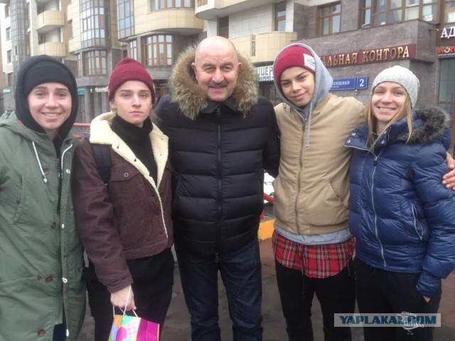 Мой сосед знаменитость!
