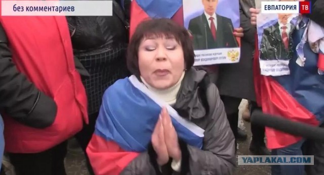 Протестующие в Чили используют мощные лазеры, чтобы ослепить полицию. Выглядит как адский рейв!