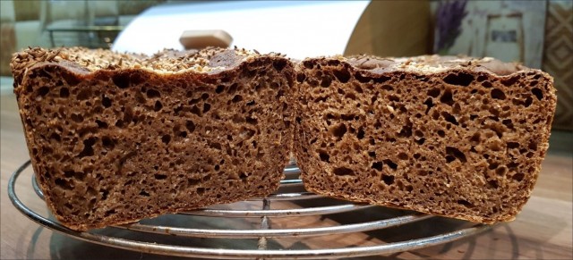 Хлеб заливной с солодом и ржаной мукой