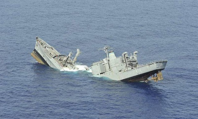 Пентагон разрешил ВМС США применять силу в отношении российского флота