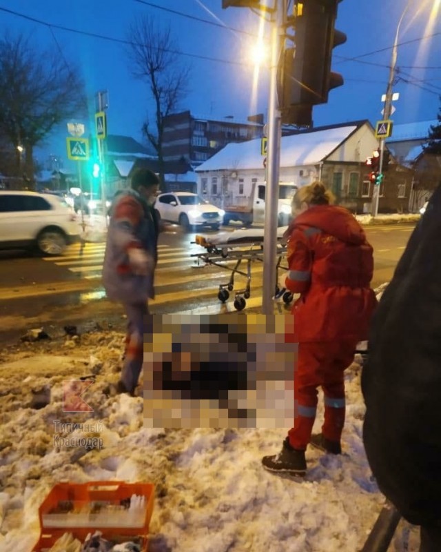 В Краснодаре задержали водителя Mercedes, который насмерть сбил пешехода и скрылся
