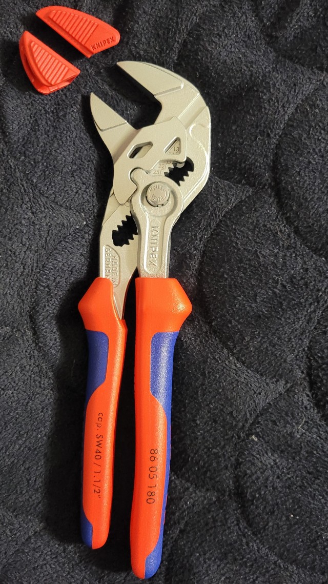 А каким инструментом пользуетесь вы?