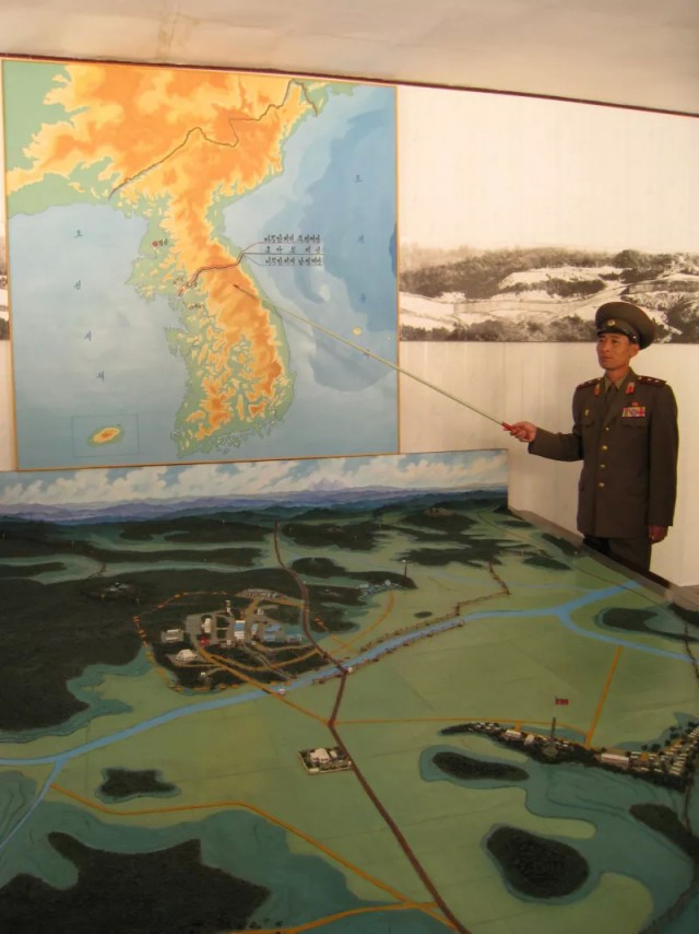 Лавров посоветовал россиянам отдыхать в Северной Корее