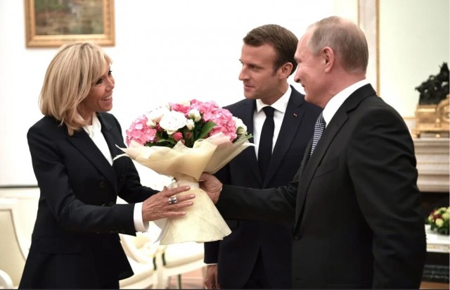 Брижит Макрон поведала увлекательную историю