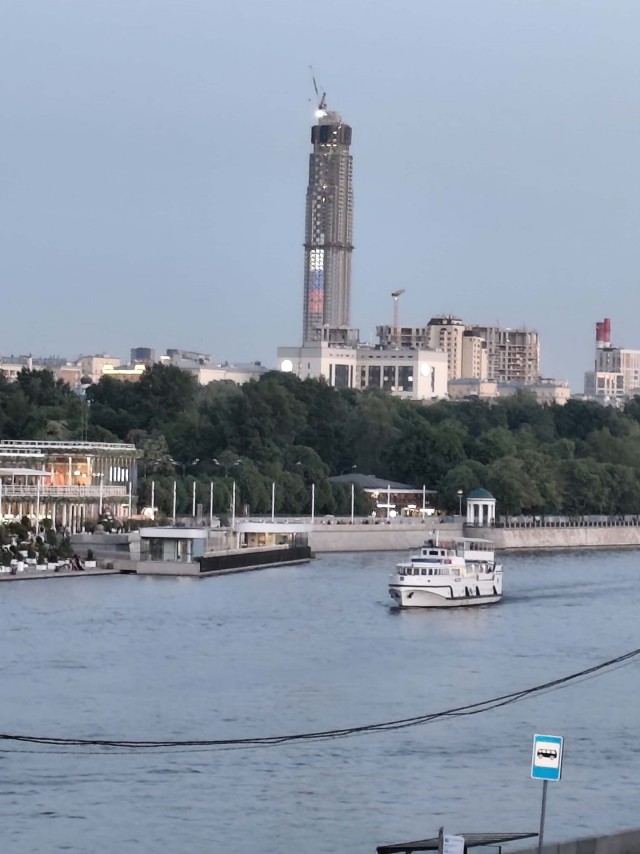 Шляюсь по  Москве