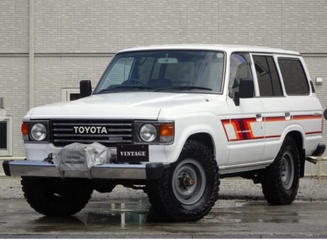 Toyota Land Cruiser 70: машина, которая переживет всех нас