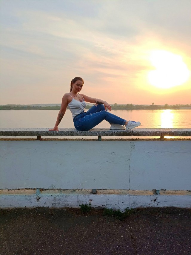 День без лифчика