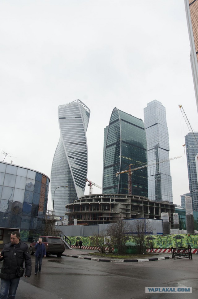 "Москва-Сити": город пустых небоскребов