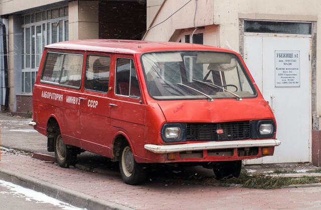 УАЗ 3972 – автомобиль, который хотели выпускать вместо «Буханки» с 1993 года.