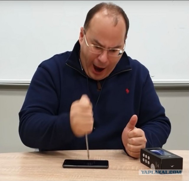 Эльдар Муртазин: владение iPhone показывает вашу глупость, а не достаток