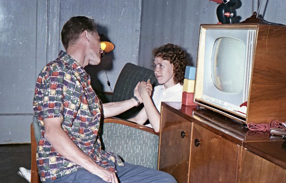 С милым рай в шалаше. Молодожены 1962 года и их первое семейное «гнездышко»