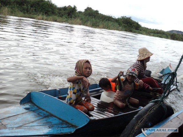 Жизнь на озере Тонлесап в Камбодже