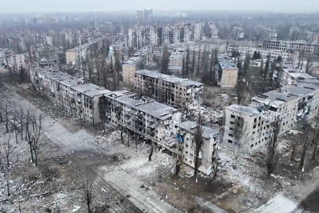 В Иран прибывают военные грузы из России и Китая