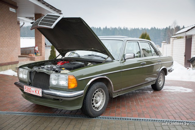 Mercedes W123 32-летний.