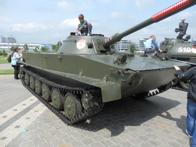 MILEX 2014 . Выставка вооружений. Зарисовка