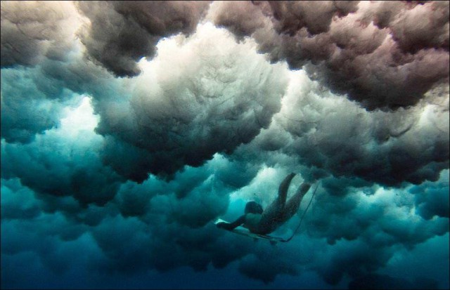 Девочки разные под водой