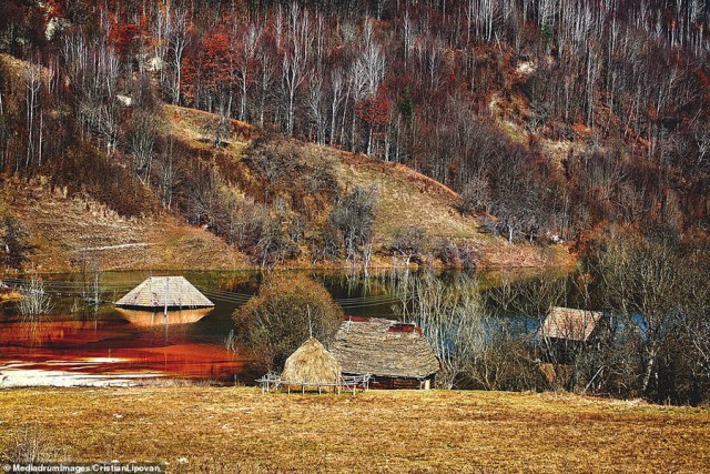 Геамана - румынская деревня-призрак в токсичном озере