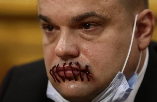 В Ленинградской области депутата-единоросса застали за кражей рельсов