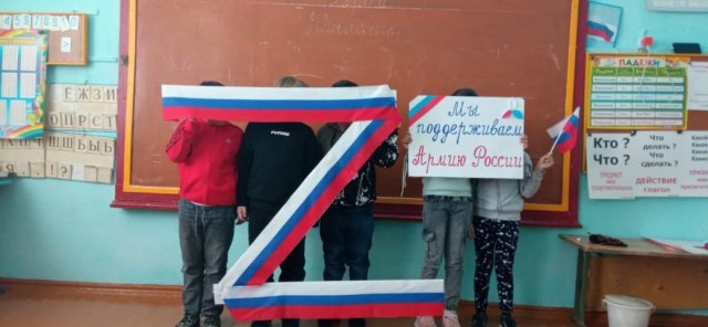 Если бы раздали эти 300 млрд всем гражданам России?