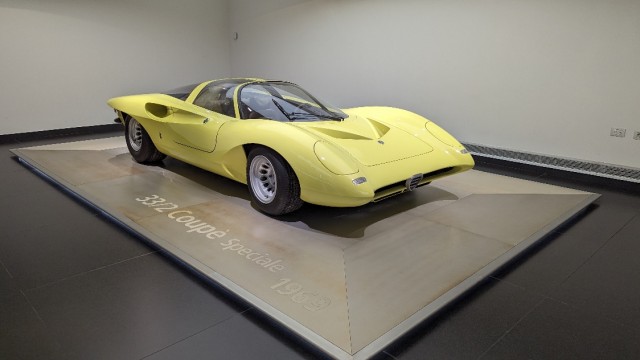 Alfa Romeo museo. Красивых автомобилей пост